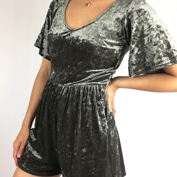 American Eagle Outfitters crushed green romper - Picture 2 of 3